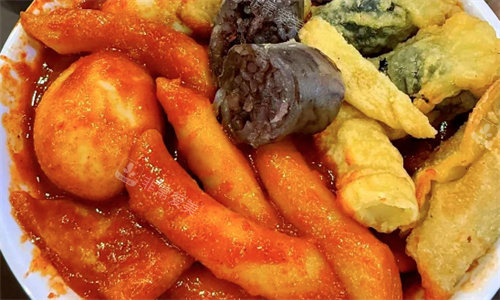 不止泡菜和炸雞~韓國平價美食分享，辣雞爪/豬排飯/芝士粉糖餅等都好好吃！