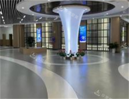臨沂藝生植發(fā)大廳環(huán)境圖 臨沂藝生植發(fā)大廳環(huán)境圖