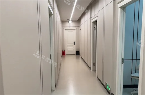 沈阳名流整形走廊环境