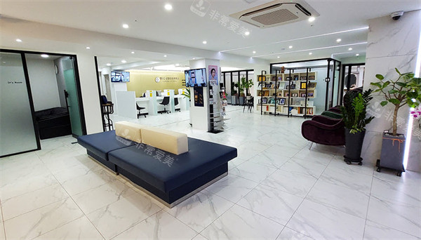 本思皮肤科新沙店大厅环境一览 本思皮肤科新沙店大厅环境一览