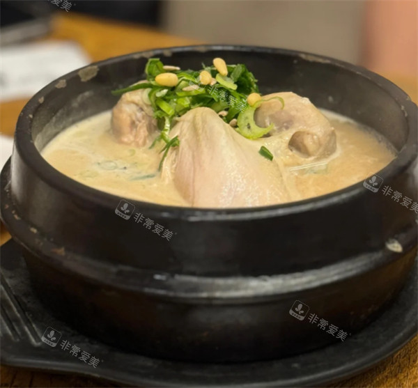 韩国冬季美食推荐:雪浓汤和参鸡汤都备受欢迎!
