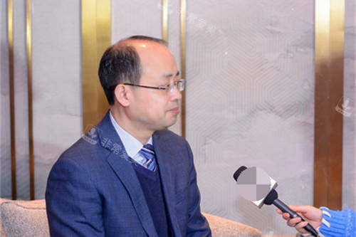 重庆铜雀台整形美容医院汪志强医生