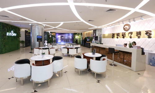 福州名韩医疗美容门诊部大厅