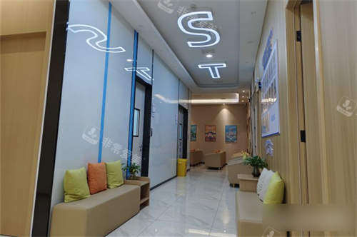 武汉佰视佳眼科走廊环境