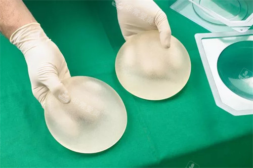 赴韩做假体隆胸，从入院到出院：这一路体验好吗？超详细记录！