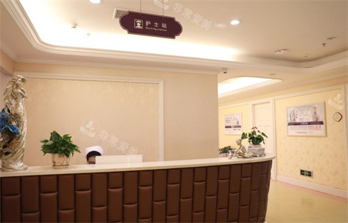 合肥维多利亚整形医院2025价格表：双眼皮3000+/吸脂7000+/隆胸12800+