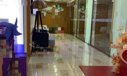 深圳瑞芙臣医疗美容走廊大厅图 深圳瑞芙臣医疗美容走廊大厅图
