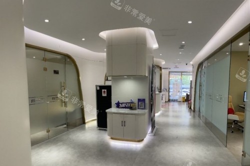 沈阳亿美整形治疗室