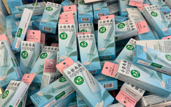 芭兰歌林Bringgreen润唇膏展示 芭兰歌林Bringgreen润唇膏展示