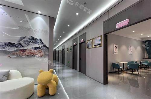 伊宁市伊娇伊人整形过道