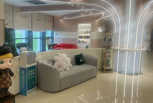杭州君妍医疗美容大厅休息区