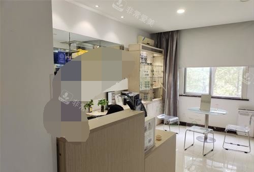 上海瑞东医院眼科治疗室