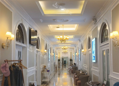 北京嘉禾醫(yī)療美容皮膚激光走廊