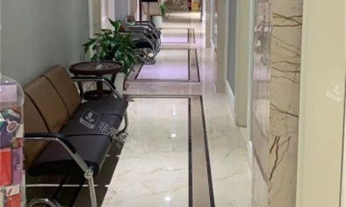 南充华美医疗美容走廊图