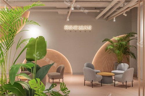 韓國Shinebeam皮膚科的大廳