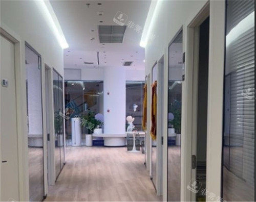 福州星采星和医美医院走廊环境