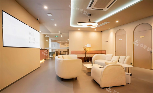 上海韓卓醫(yī)療美容等候區(qū) 上海韓卓醫(yī)療美容等候區(qū)