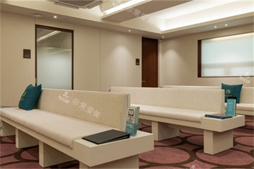 韩国VMoment皮肤科等待区 韩国VMoment皮肤科等待区