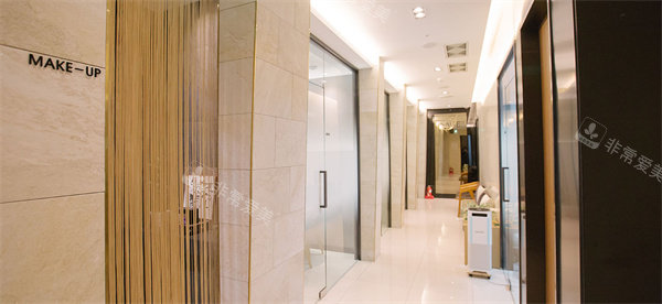 韩国sage皮肤科医院走廊环境