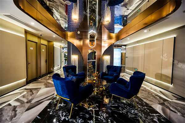 广州查尔曼新颜医疗美容等候区一角