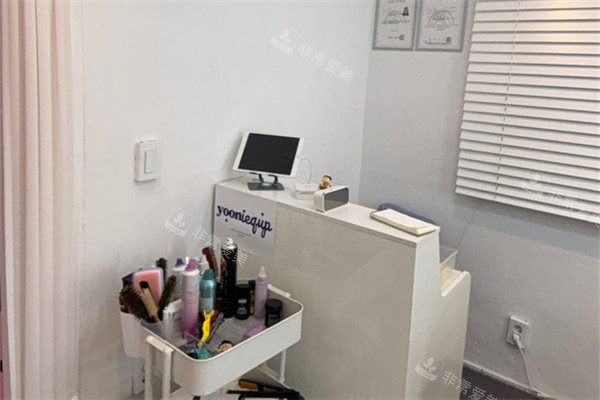 Yooniqueup美妆造型探店：韩系团队从底妆到发型全定制，莲雾场路84号3层个性化妆发服务实测