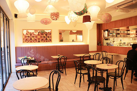 梨泰院SWEET EAST漏斗蛋糕甜品咖啡店大廳 梨泰院SWEET EAST漏斗蛋糕甜品咖啡店大廳