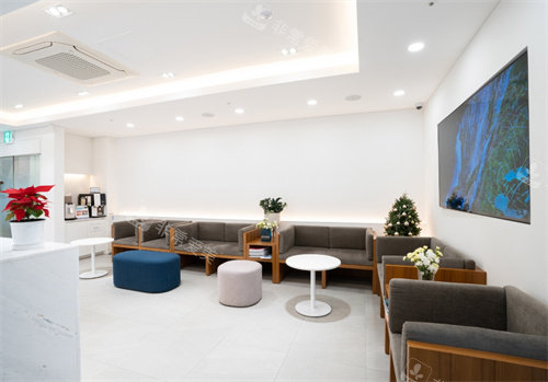 韩国NewYorkWhite牙科等候区