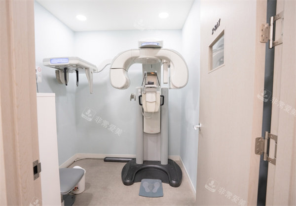 韩国纽约White牙科CT室