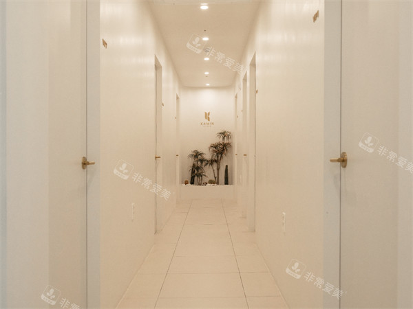 韩国清潭kamin皮肤科走廊