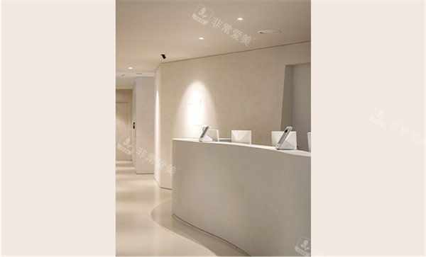 韩国弘大罗薇皮肤科前台