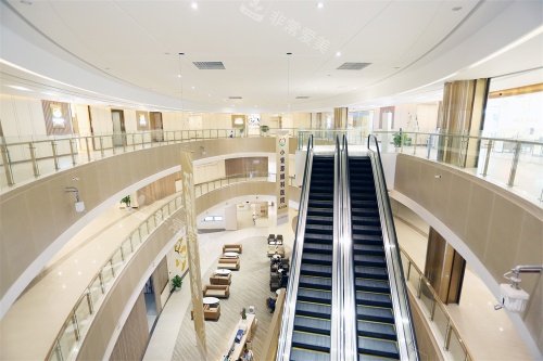 成都小青草眼科医院大厅