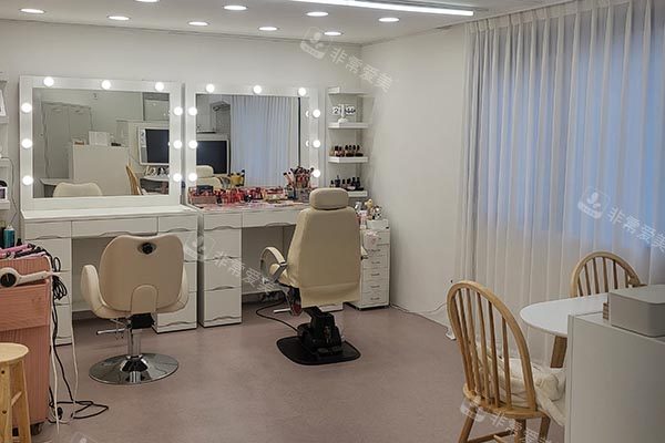 韩国kisome化妆室室内环境图