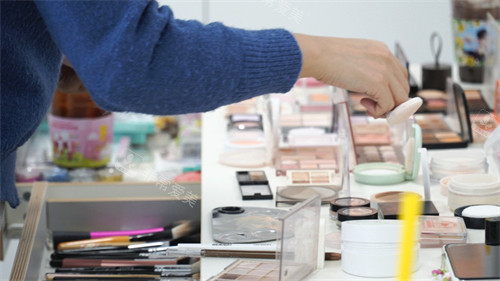 韩国baren化妆室化妆品图