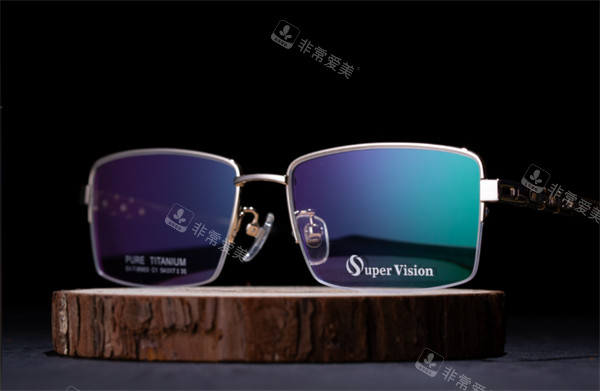 超视立远近两用眼镜图示