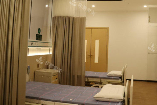 成都军大整形住院室环境示意图