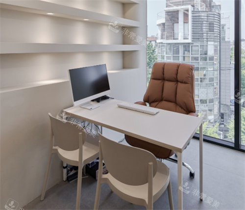 韩国摩登丽Modenri面诊室