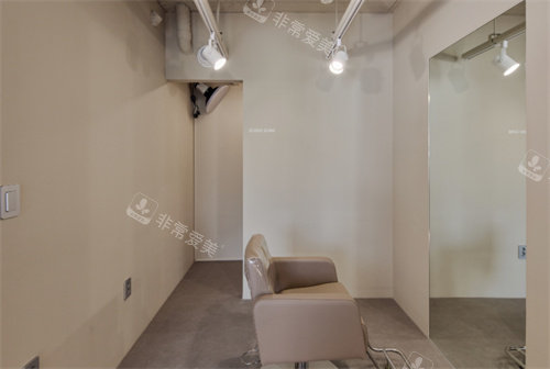 韩国摩登丽Modenri等待区一角