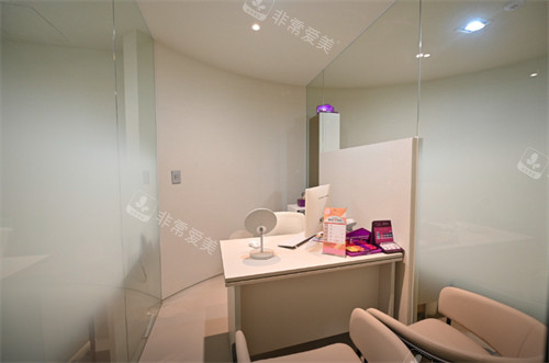 韩国DAYBEAU皮肤科弘大店面诊