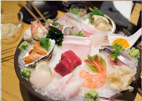 韩国美食生鱼片 韩国美食生鱼片