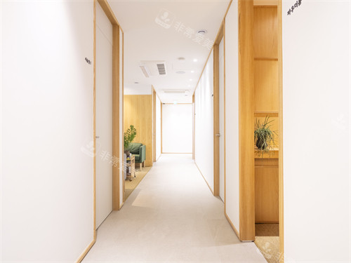 韩国ksy医院皮肤科走廊