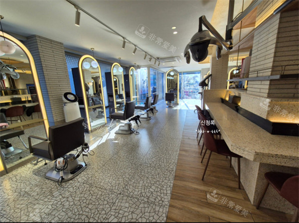 UNO HAIR江南站1号店环境.jpg