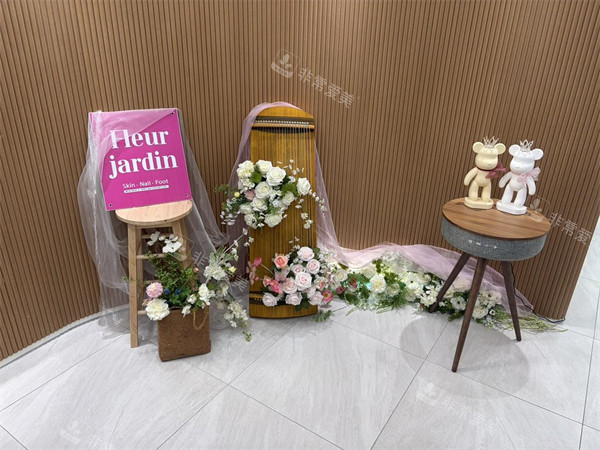 明洞弗勒尔花园美妆店内部环境