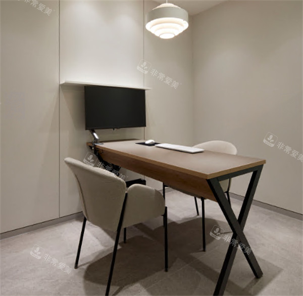 韩国Chamin整形外科&皮肤科5楼面诊室