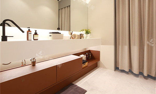 艾迪升整形外科洗漱區(qū) 艾迪升整形外科洗漱區(qū)