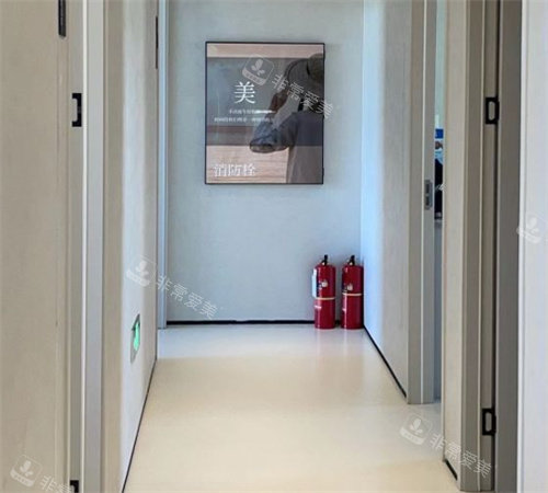 扬州安与医疗美容门诊部内部走廊环境